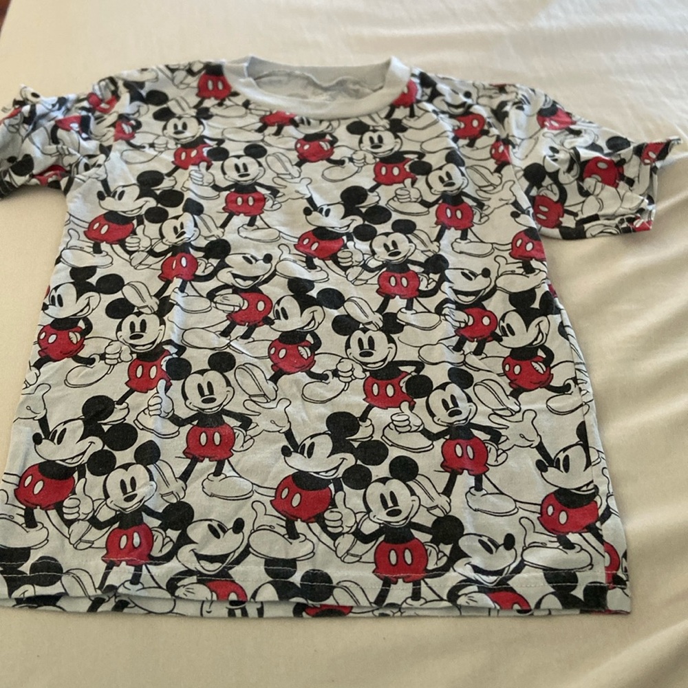 🟢10x$20 Mickey boys shirt